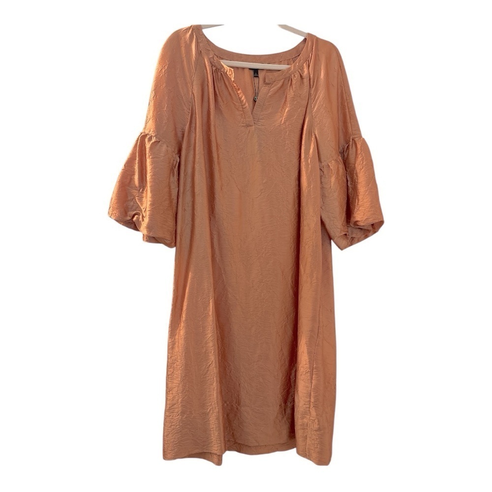 TALBOTS dress, crinkle silk blend, loose fit Bishop sleeves. Large,  salmon pink